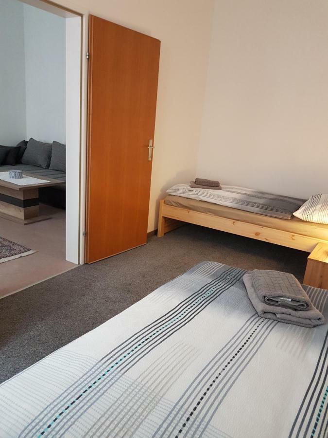 Gerald'S Apartment 10 Wina Bagian luar foto