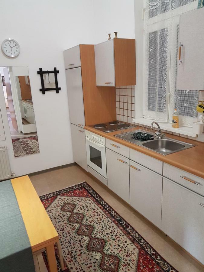 Gerald'S Apartment 10 Wina Bagian luar foto