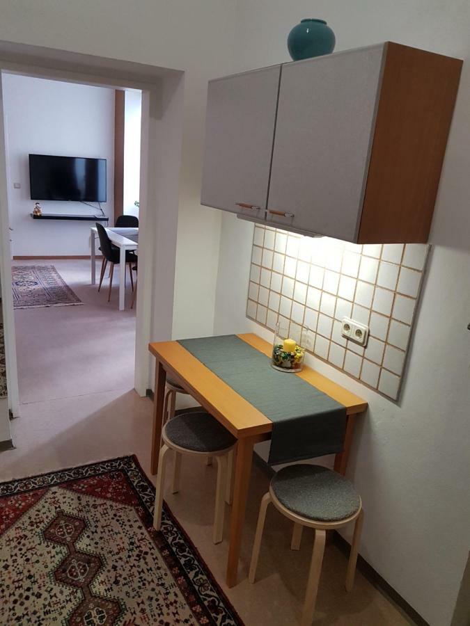Gerald'S Apartment 10 Wina Bagian luar foto